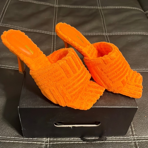 Fashion Nova Shoes - Clearance item 🎈🎈🎈FashionNova Gourmet Orange heel